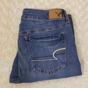 American Eagle super stretch blue skinny jeans